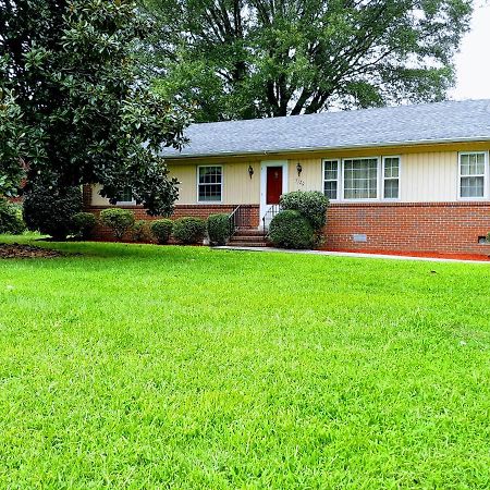 Bed and Breakfast Quiet, Clean House W/ Steel Balls Richmond Exterior foto