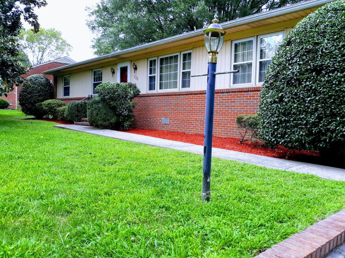 Bed and Breakfast Quiet, Clean House W/ Steel Balls Richmond Exterior foto
