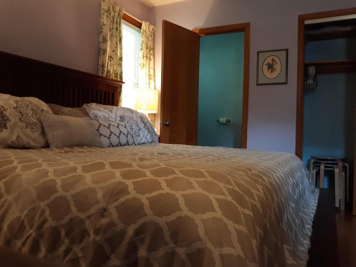 Bed and Breakfast Quiet, Clean House W/ Steel Balls Richmond Exterior foto